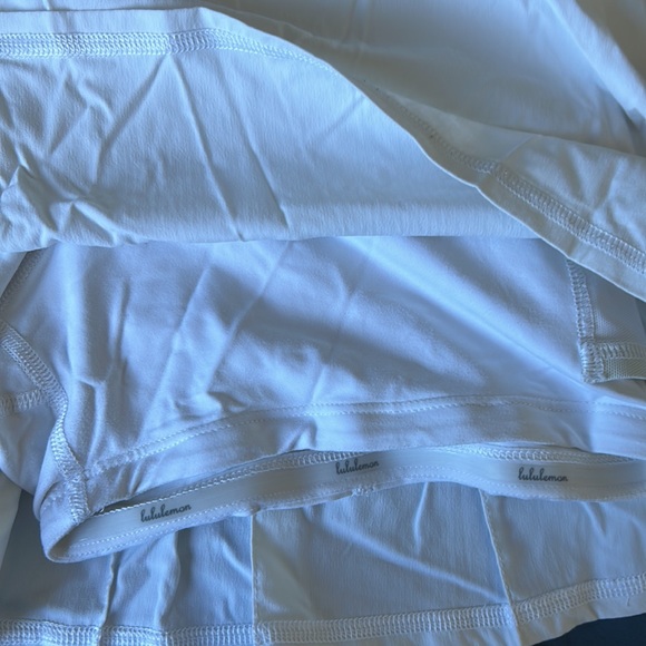 Pleated Lululemon Tennis Skirt Size 8 White - Picture 4 of 7